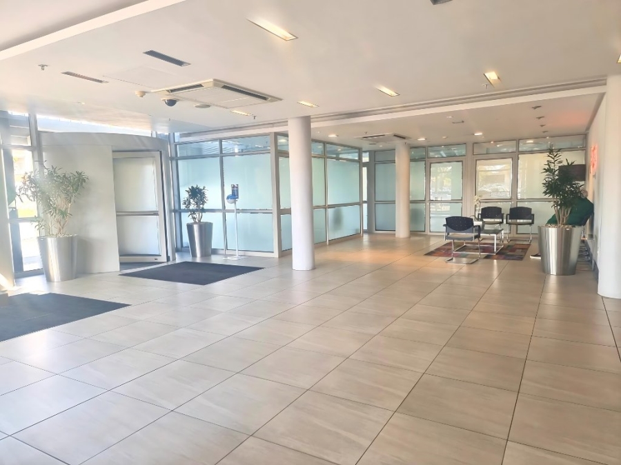 To Let commercial Property for Rent in Townsend Estate Western Cape